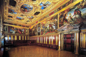 Visita el Interior del Palacio Ducal